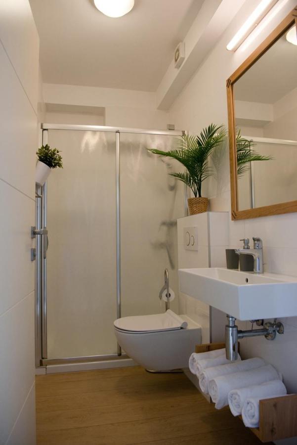 פורץ Apartments Sandra מראה חיצוני תמונה
