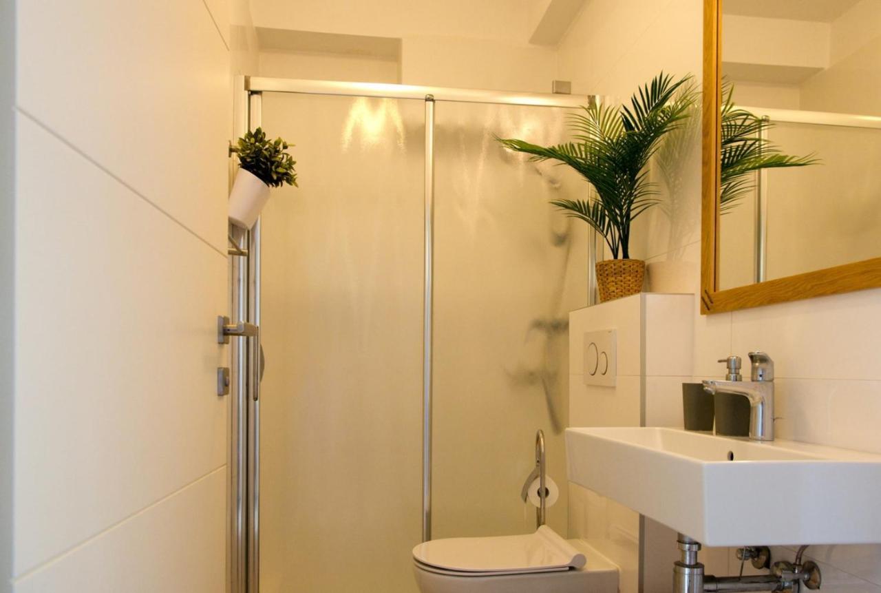 פורץ Apartments Sandra מראה חיצוני תמונה