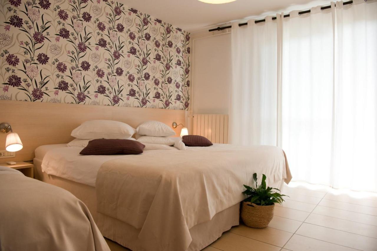 פורץ Apartments Sandra מראה חיצוני תמונה