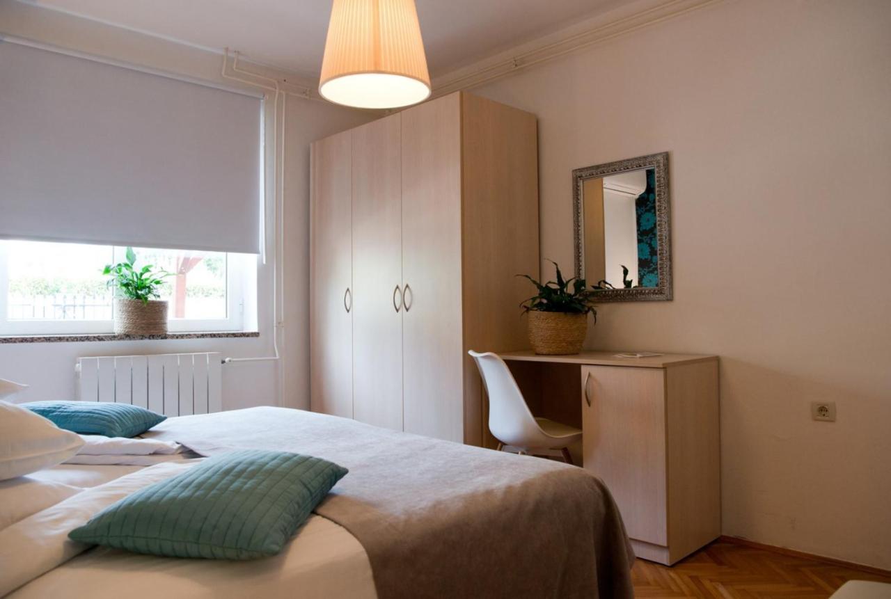 פורץ Apartments Sandra מראה חיצוני תמונה