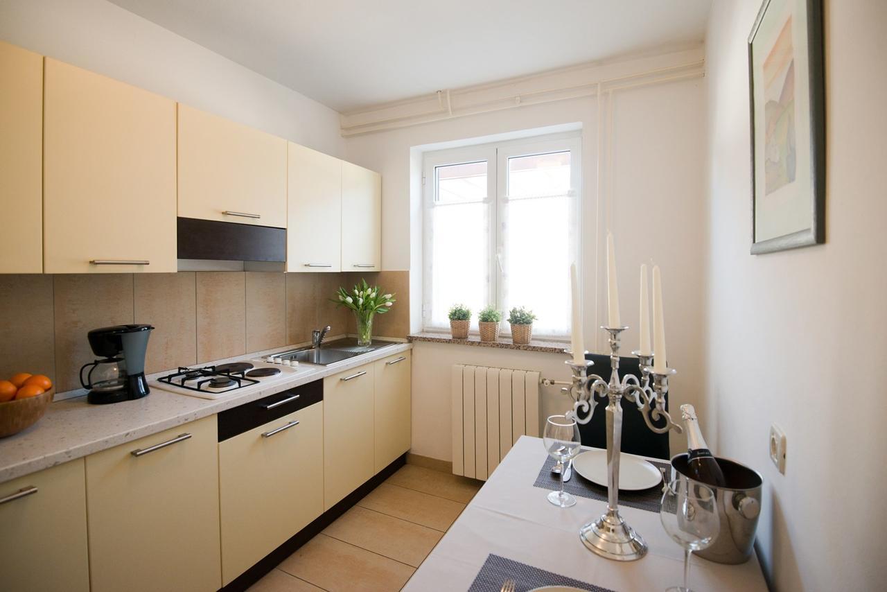 פורץ Apartments Sandra מראה חיצוני תמונה